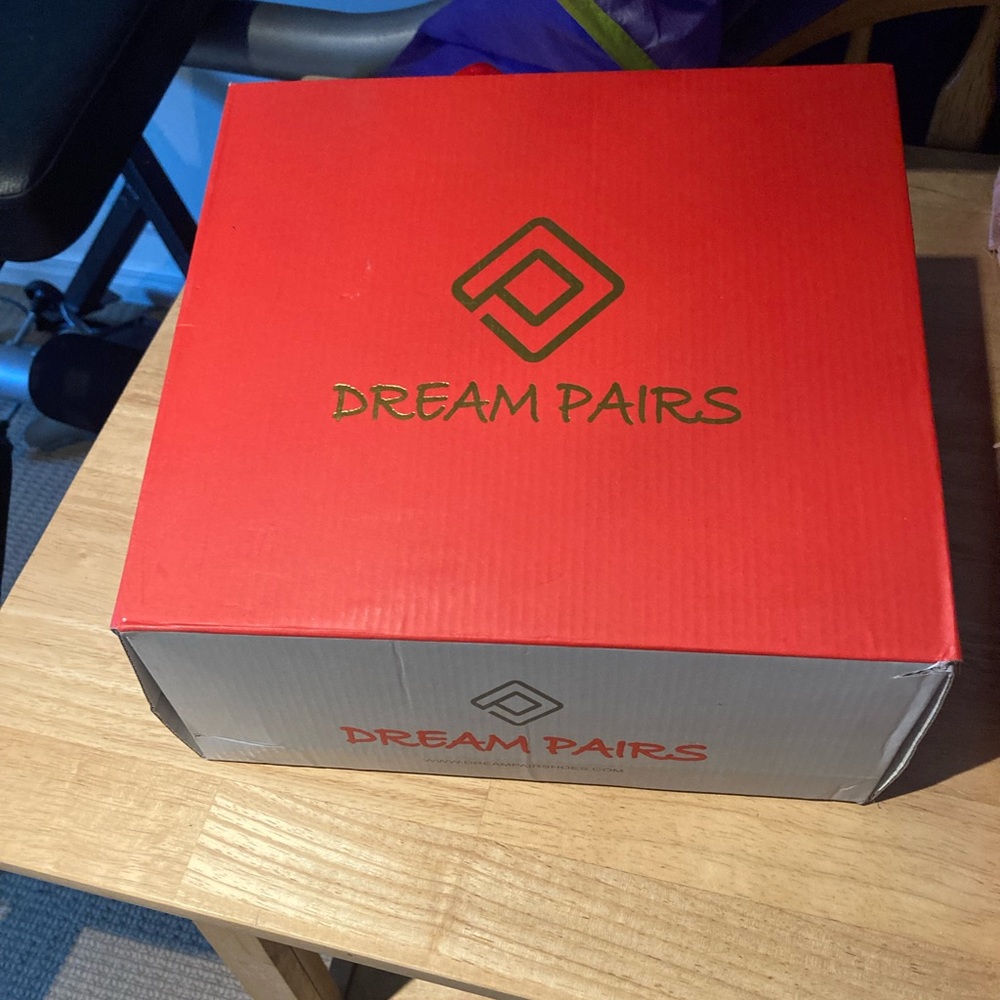 Brand New Never Worn Brown Knee High boots. Size 9 but fit is more like an 8 - Picture 3 of 4